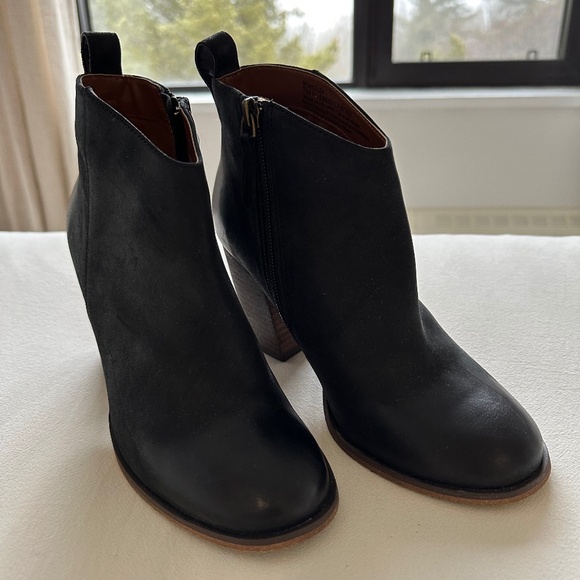 BP Leather Block Heel Lance Bootie, Black, Size 7M - Picture 2 of 7